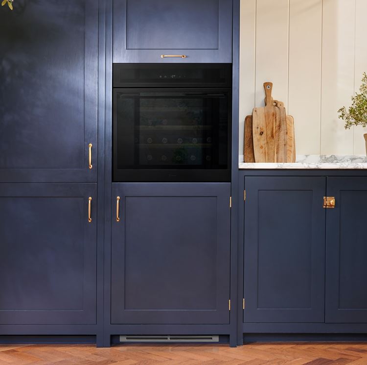 Caple Black In-Column Single Zone Wine Cooler Steel Wc6100bs