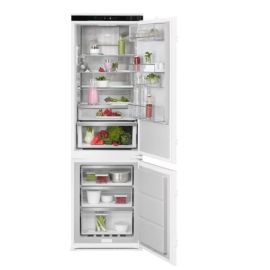 AEG TSC8M181CS 8000 Cooling 360° Integrated Fridge Freezer 177.2 cm